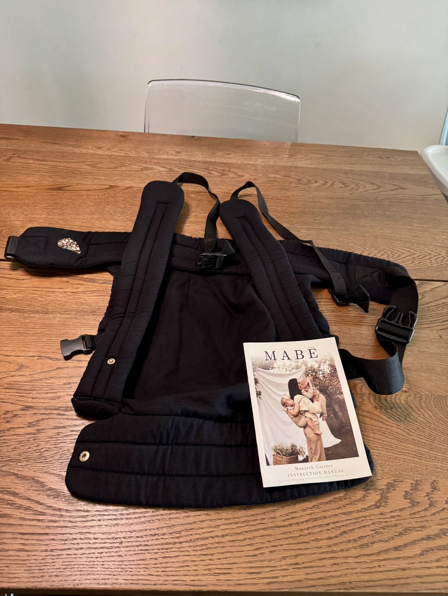 MABE The Monarch Carrier Ebony