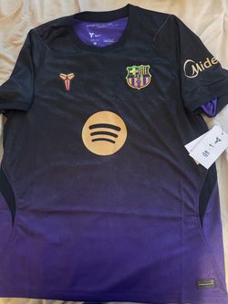 Brand new FC Barcelona Men’s Nike Jersey Size Large