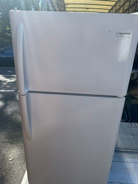 Frigidaire Refrigerator