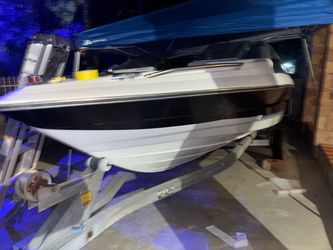 Fully restored 1987 BAYLINER CAPRI