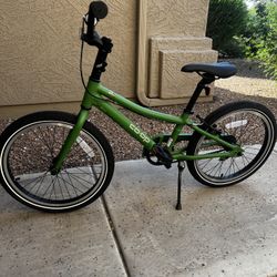 REV 20 Kids' Bike with Training Wheels 
