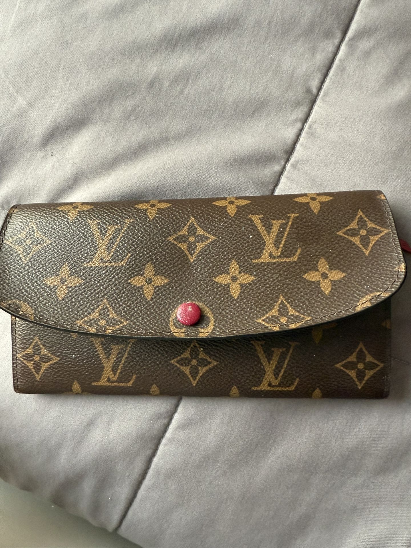 LV Wallet