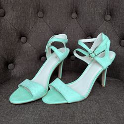 Crocodile heels Size 9 