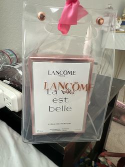 La Vie est belle perfume