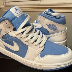 AIR JORDAN 1 MID SE WHITE/LEGEND BLUE 9.5