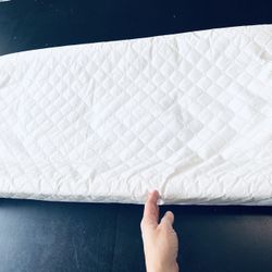 Diaper Changing Pad. With 3 Covers. Like New.