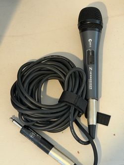 Sennheiser e835S Dynamic Vocal Microphone with Cable