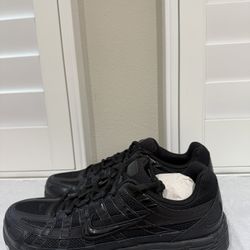 Men’s Nike Black Shoes  Nike P-6000