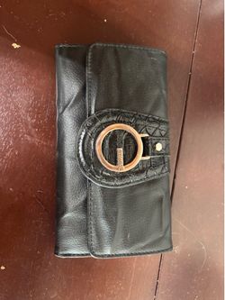 Guess wallet