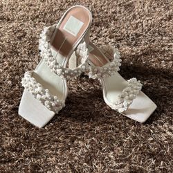 Noel Heels Vanilla Pearls