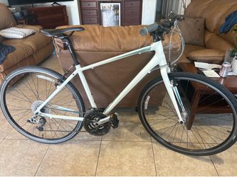 Giant. Escape.  Hibrida.   24 velocity.