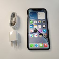 iPhone Xr - UNLOCKED - Like New  