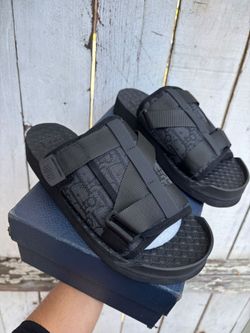 Dior slides