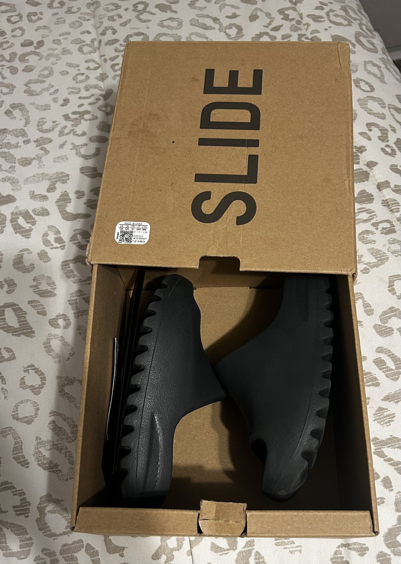 Adidas Yeezy Kids Slides Size 12