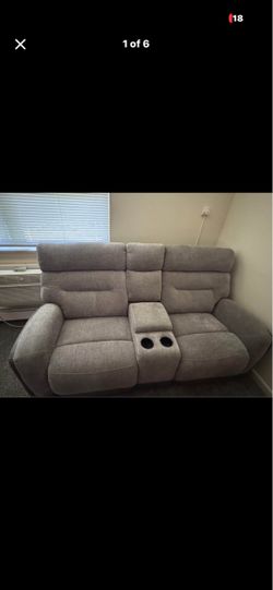 Bob’s Furniture Phantom Gray 76" Manual Reclining Console Loveseat