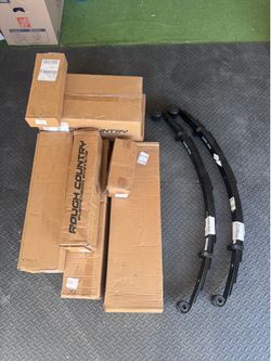 Brand new Rough Country 4.5” Lift Kit for Jeep Cherokee XJ (84-01)