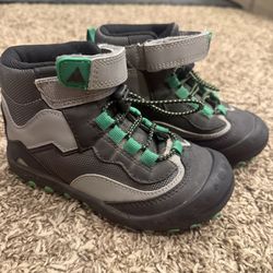 Kids Waterproof Hiking Boots - Size 9.5T