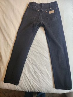 Wrangler 32x32 Cowboy Cut !! MUST GO MOVING TODAY!!