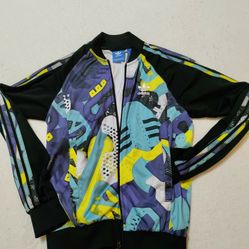 Adidas  super soft, zippered light Jacket size Small