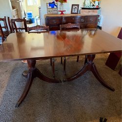 Duncan Fifth with 6 chairs plus 2 leaves and hard table covers to protect