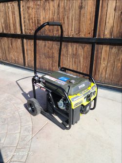 Ryobi 8125/6500 watts gas powered portable generator with co detect shutdown sensor