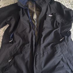 Men’s Patagonia Gore-Tex Jacket.