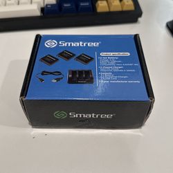 Smatree Battery station Charger and 3 batteries