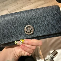 Micheal Kors Folding Wallet