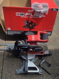 Milwaukee m18 fuel sliding compound miter saw 7-1/4 new