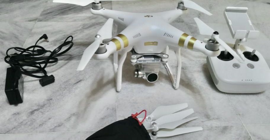 DJI DRONE 3 PROFESSIONAL $1200+ PHANTOM CAMERA (BEST MODEL)