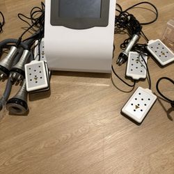 Máquina cavitación, radiofrecuencia y lipólisis - como nueva.  