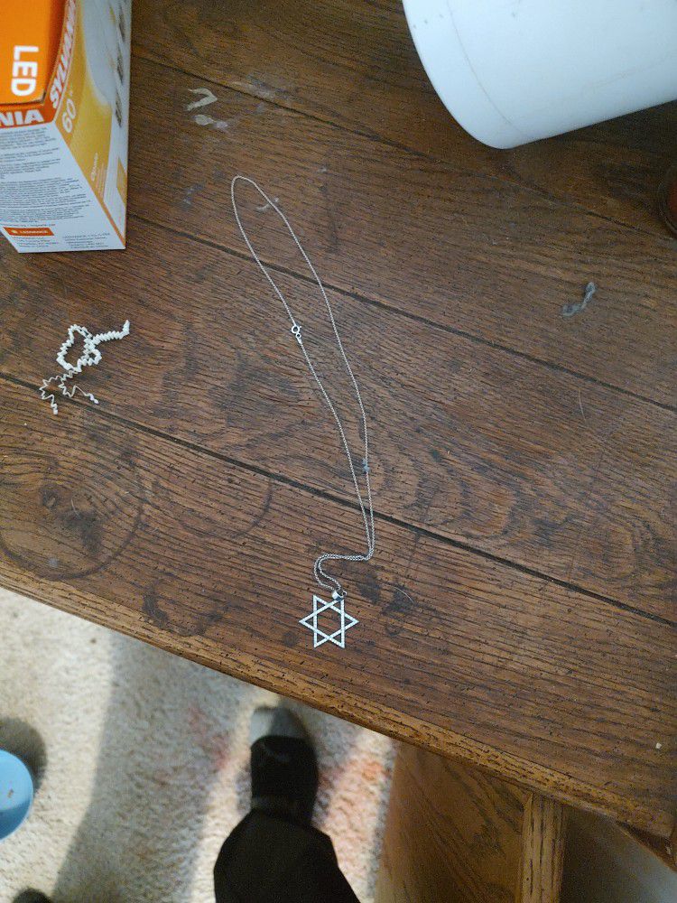 22 Inch Silver Star Of David Necklace 