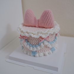 Crocheted 6" Cake with Box