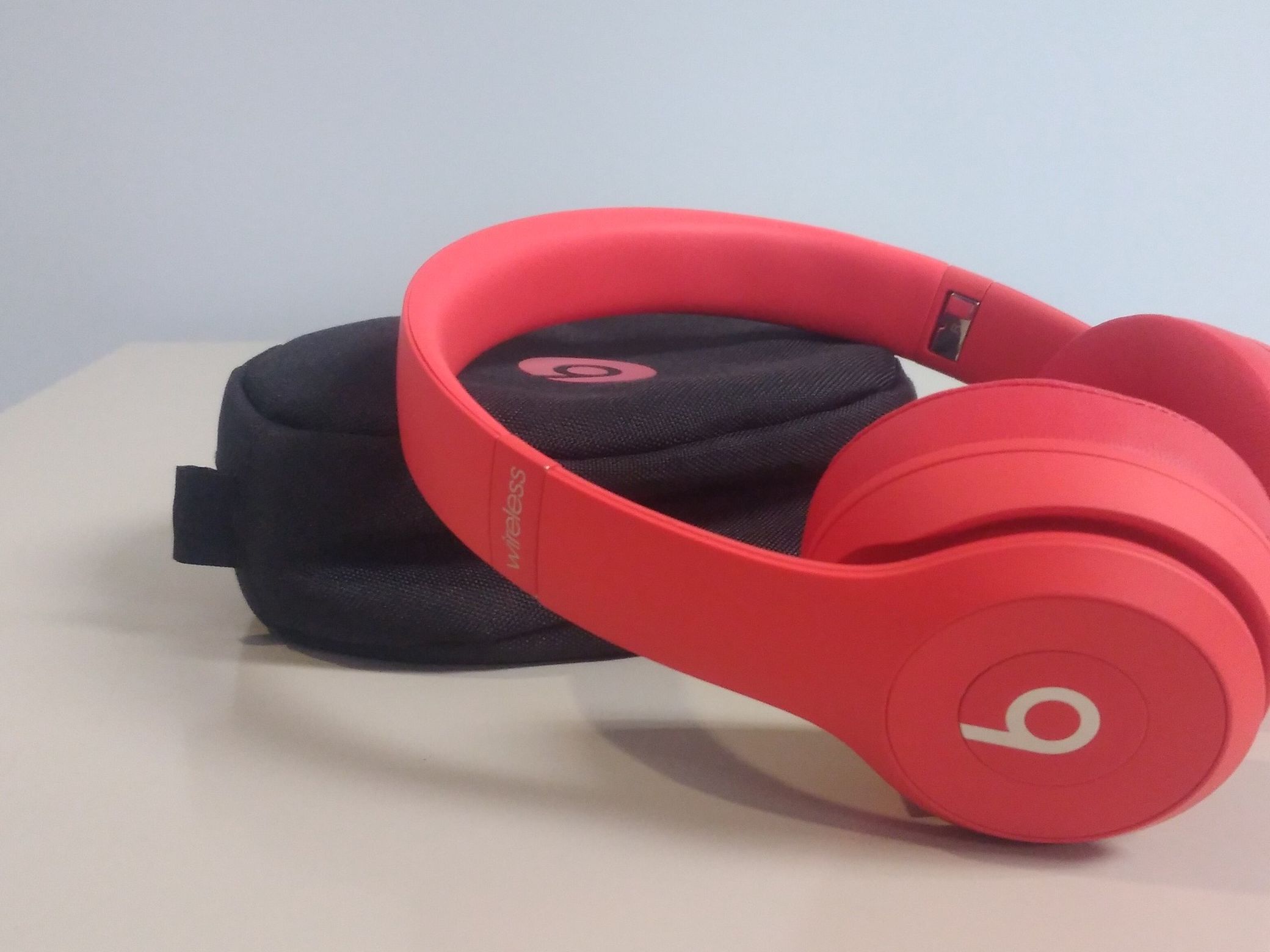 (Authentic) Red Beats Solo 3 Wireless Headphones for Sale in Orlando, - OfferUp