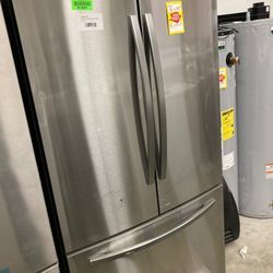 SAMSUNG RF28TSR 28.2 cu. ft. French Door Refrigerator