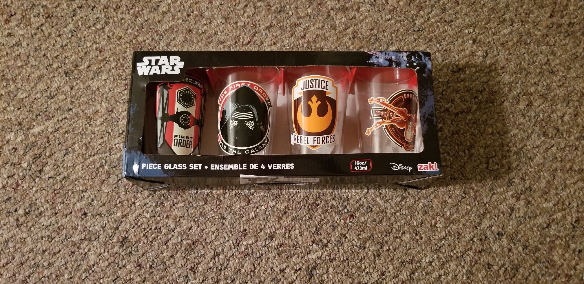 Star wars collectable glasses. 4 pack