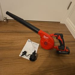 Milwaukee Cordless Compact Blower