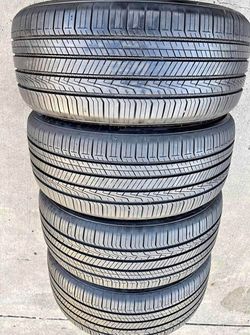 255/60/18 Goodyear 📍📍 Vendo un set de llantas con 80% de vida las 4 📍🌟 $170