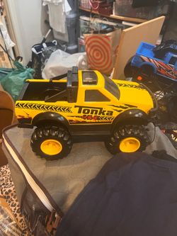 2 Monster Trucks