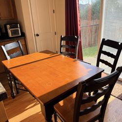 Dining Table and 4 Chairs With An Extension Leaf