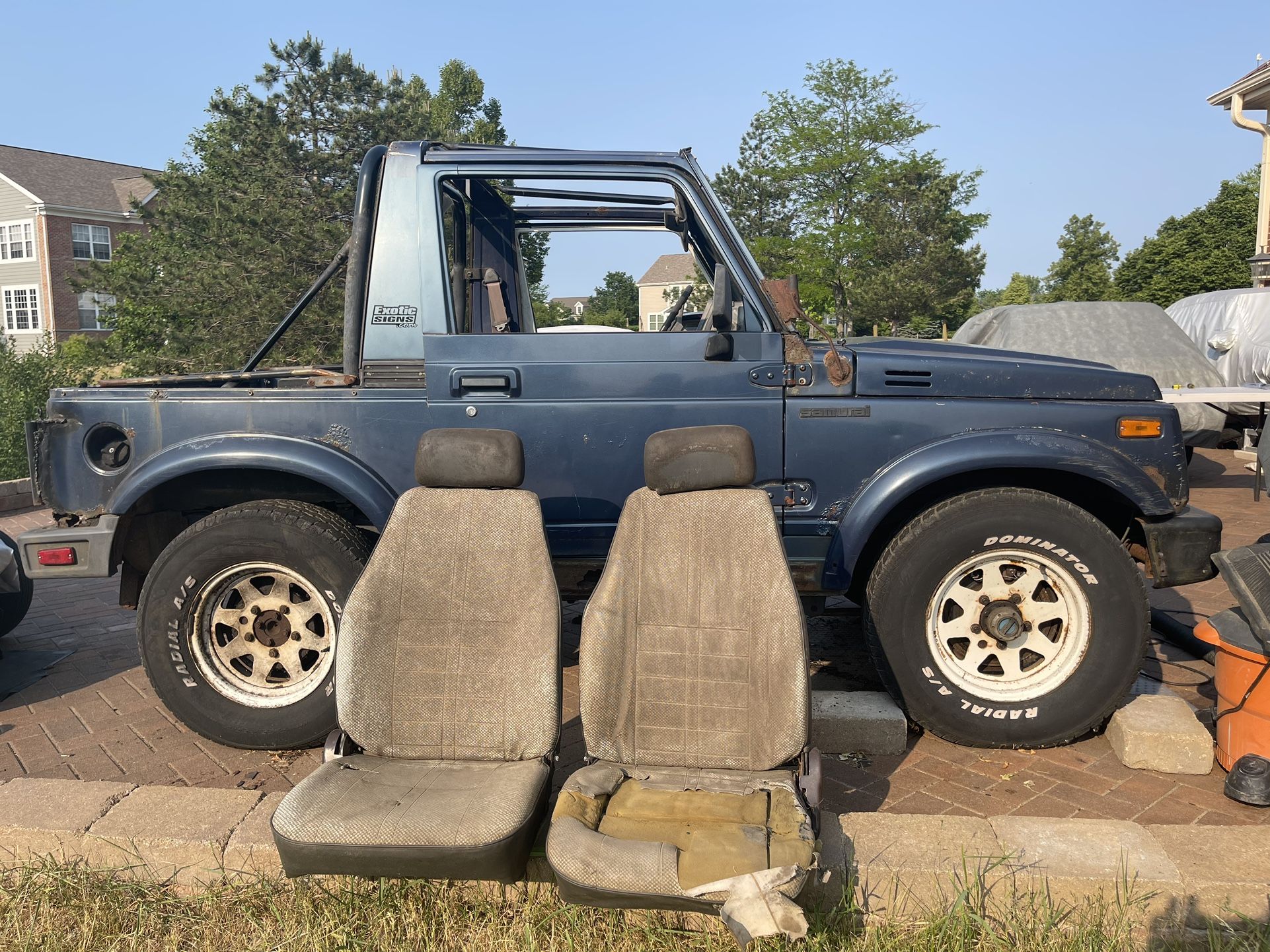 Suzuki Samurai Seats