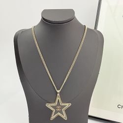 Five-pointed star ⭐️ necklace