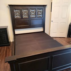 4-Piece Elegant Espresso Bedroom Set - Great Condition