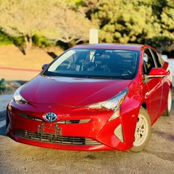 2017 Toyota Prius · Four Hatchback 4D