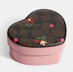 COACH HEART TRINKET BOX WITH HEART PETAL PRINT