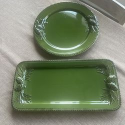 🌿 Green Pinecone Serving Tray &  platter