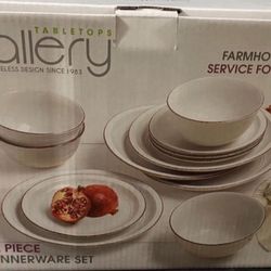 12 Pc Dinnerware Set