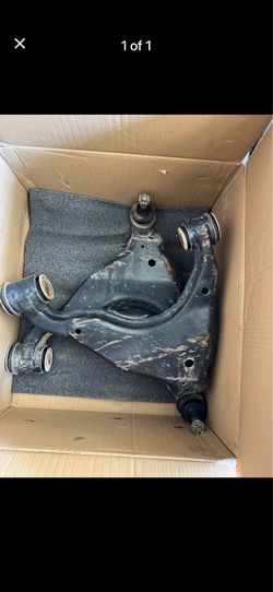 2021 4 runner OEM Lower Control Arms