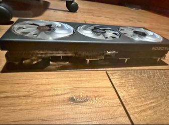 AMD Hellhound 7700XT 12GB