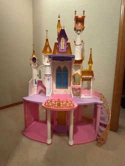 Disney Princess Ultimate Celebration Castle